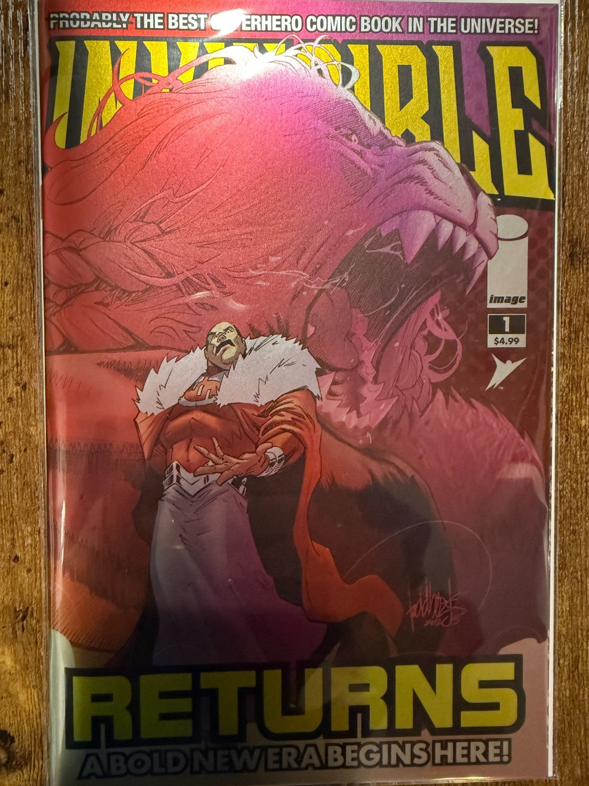 INVINCIBLE RETURNS #1 | TODD BEATS MATTE FOIL EXCLUSIVE