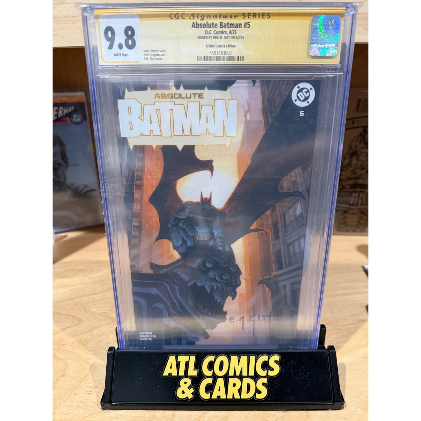 Slab | Absolute Batman #5 | CGC 9.8 | Signed by E.M. Gist | LTD 1000